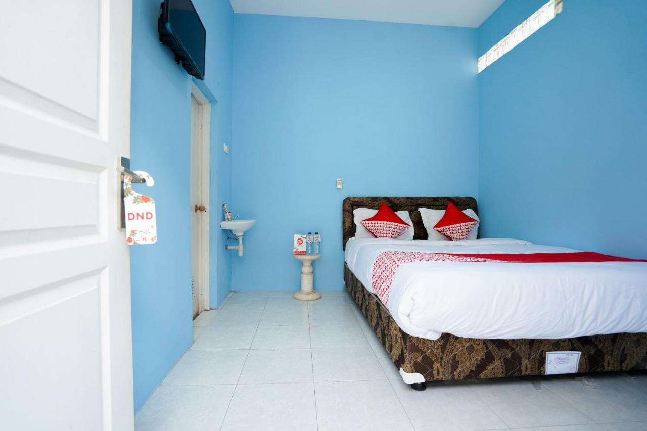 Oyo 1316 Mentari Family Homestay Probolinggo Bagian luar foto