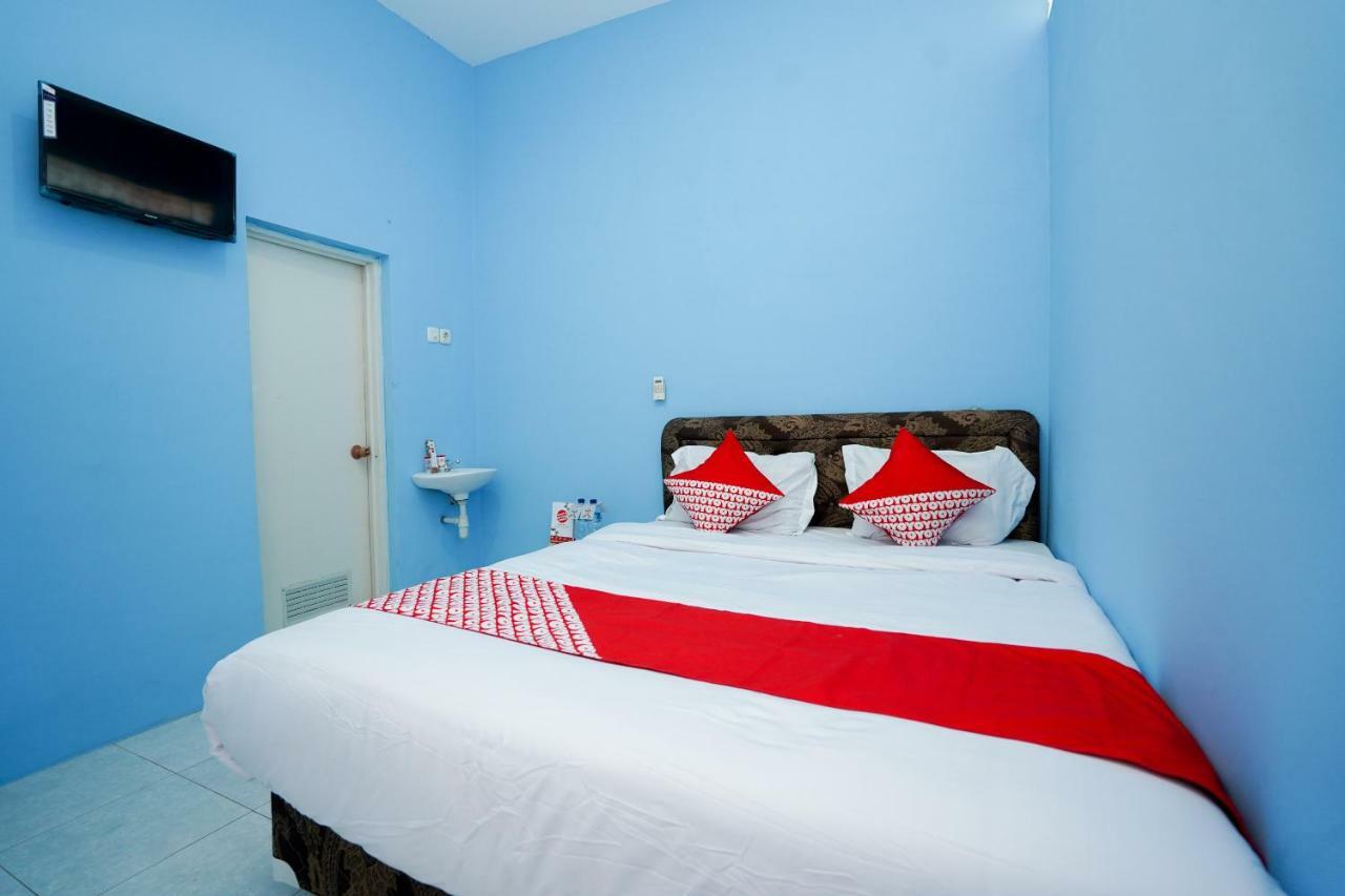 Oyo 1316 Mentari Family Homestay Probolinggo Bagian luar foto