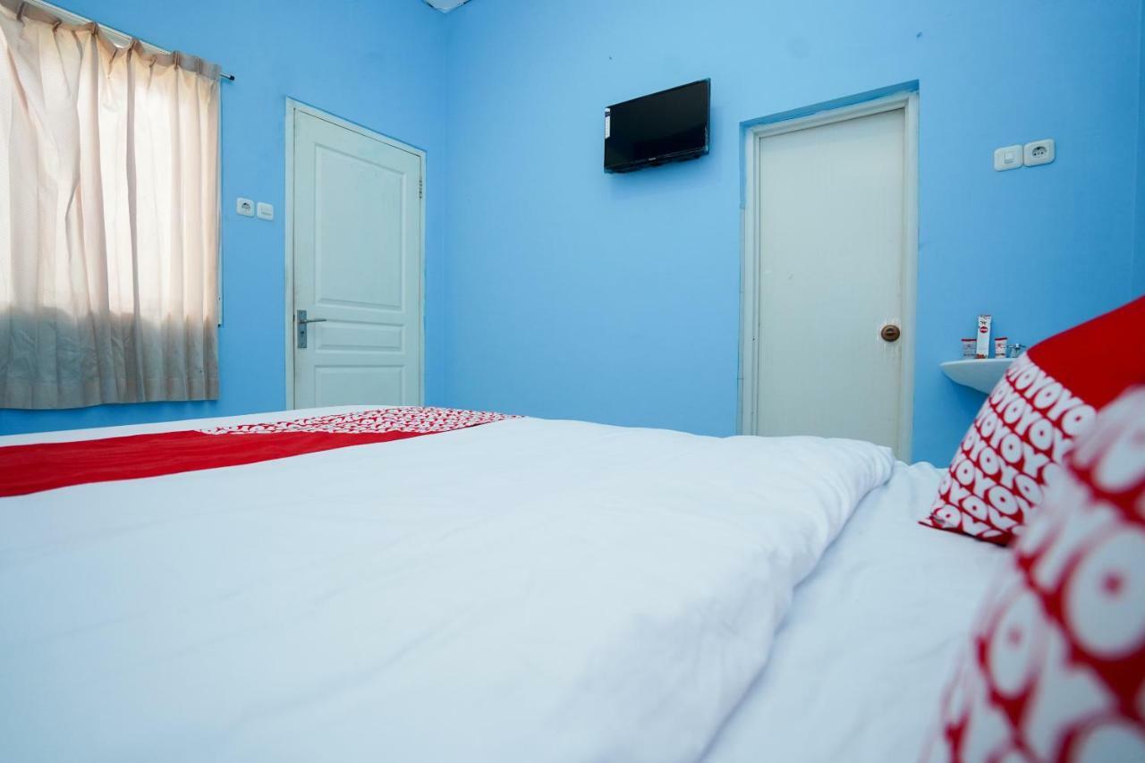 Oyo 1316 Mentari Family Homestay Probolinggo Bagian luar foto