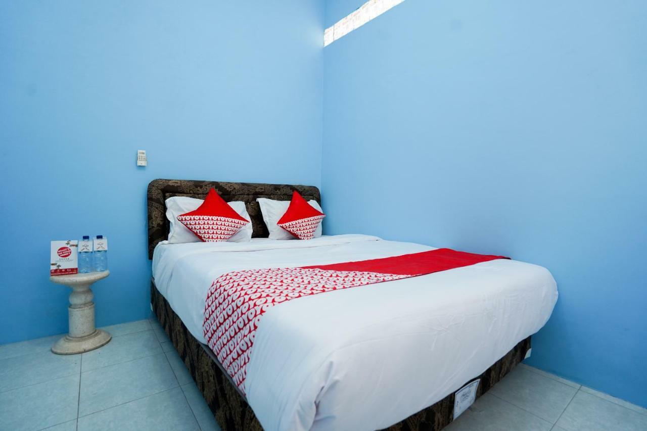 Oyo 1316 Mentari Family Homestay Probolinggo Bagian luar foto