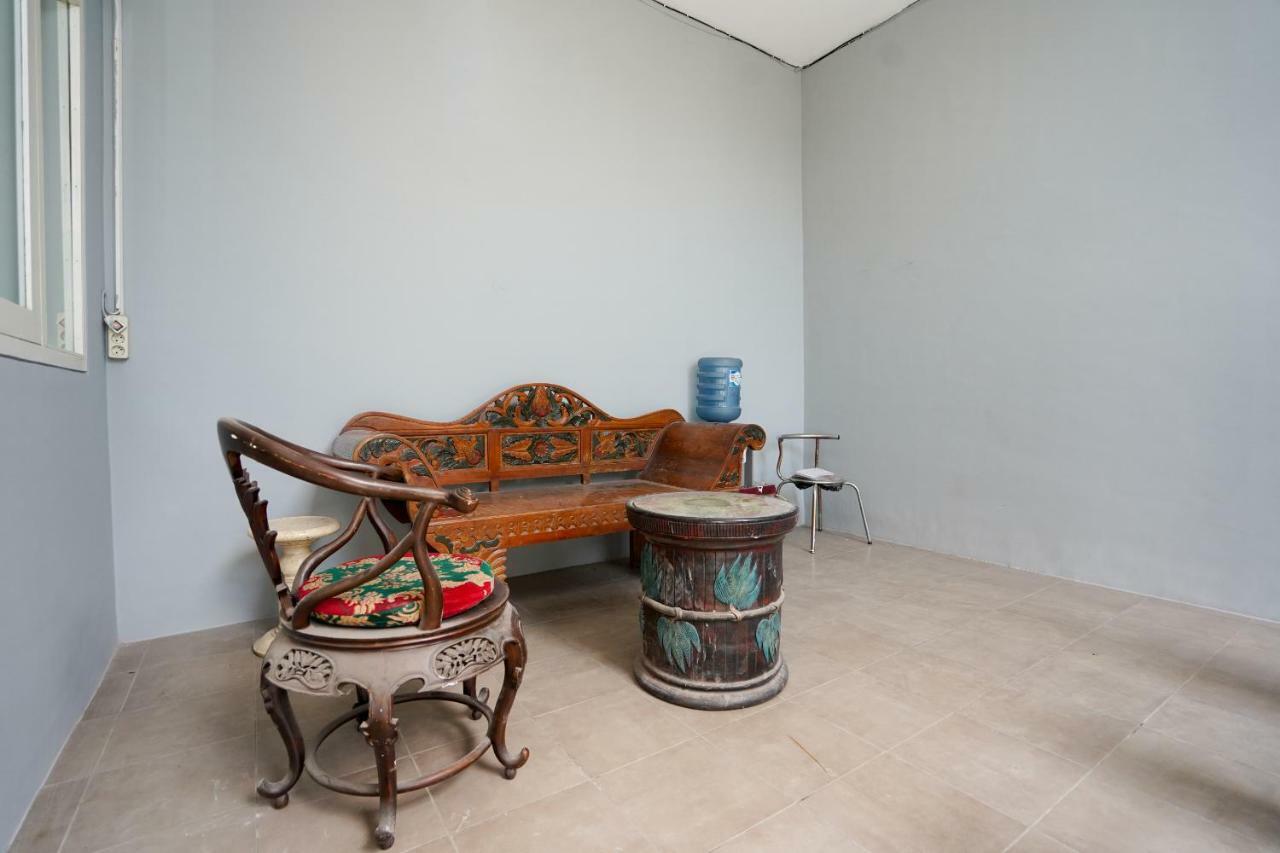 Oyo 1316 Mentari Family Homestay Probolinggo Bagian luar foto