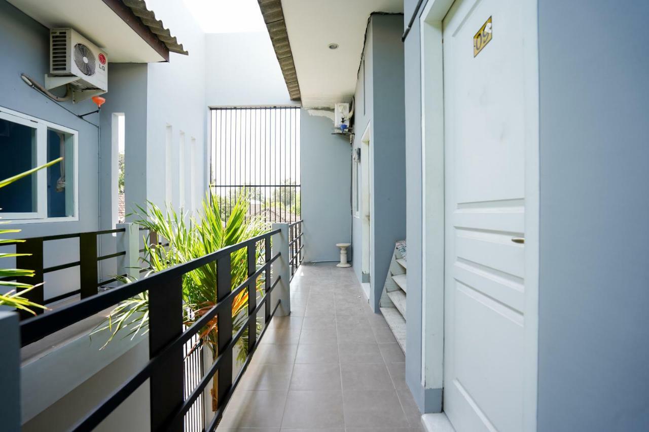 Oyo 1316 Mentari Family Homestay Probolinggo Bagian luar foto